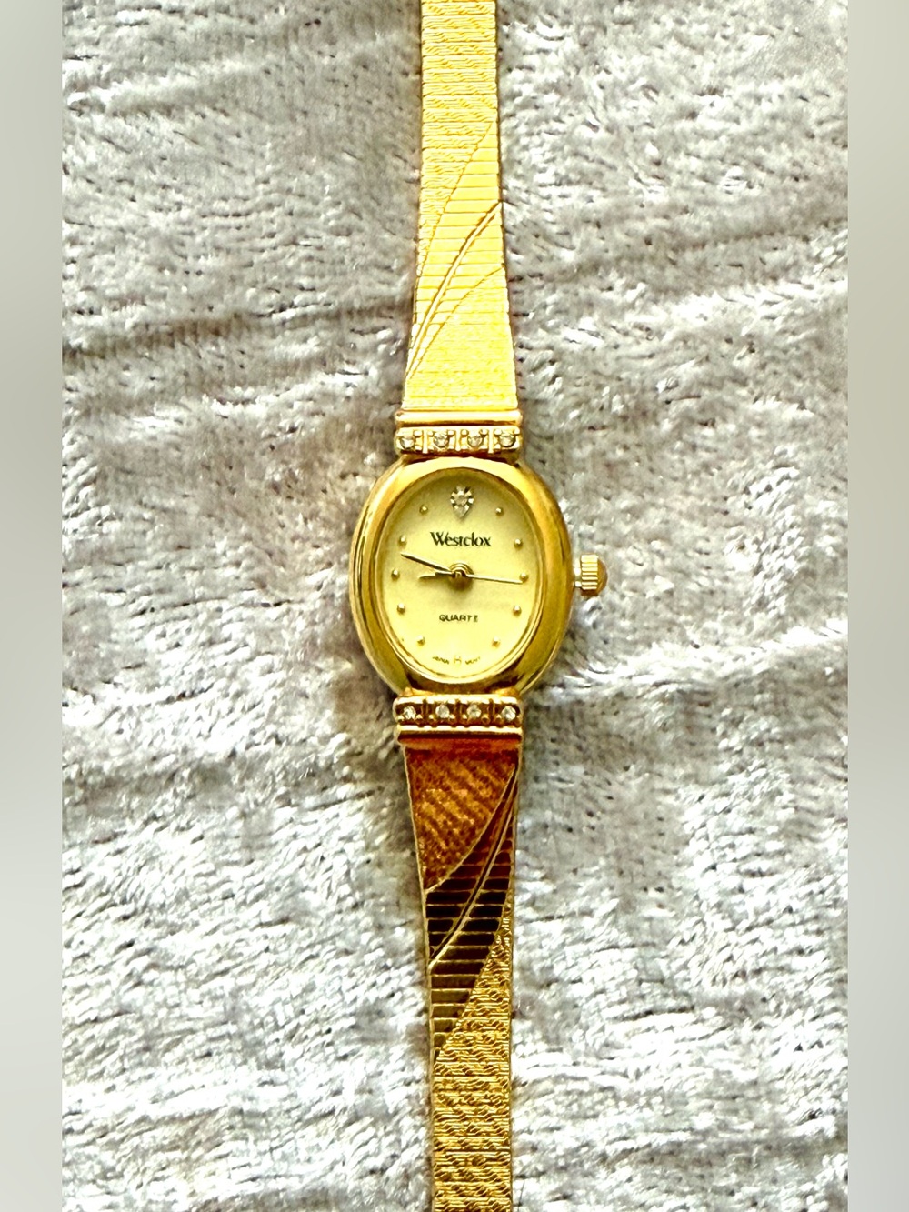 Vintage Westclox Gold Tone “Diamond” Accent Women Watch LTX121 Japanese Movement